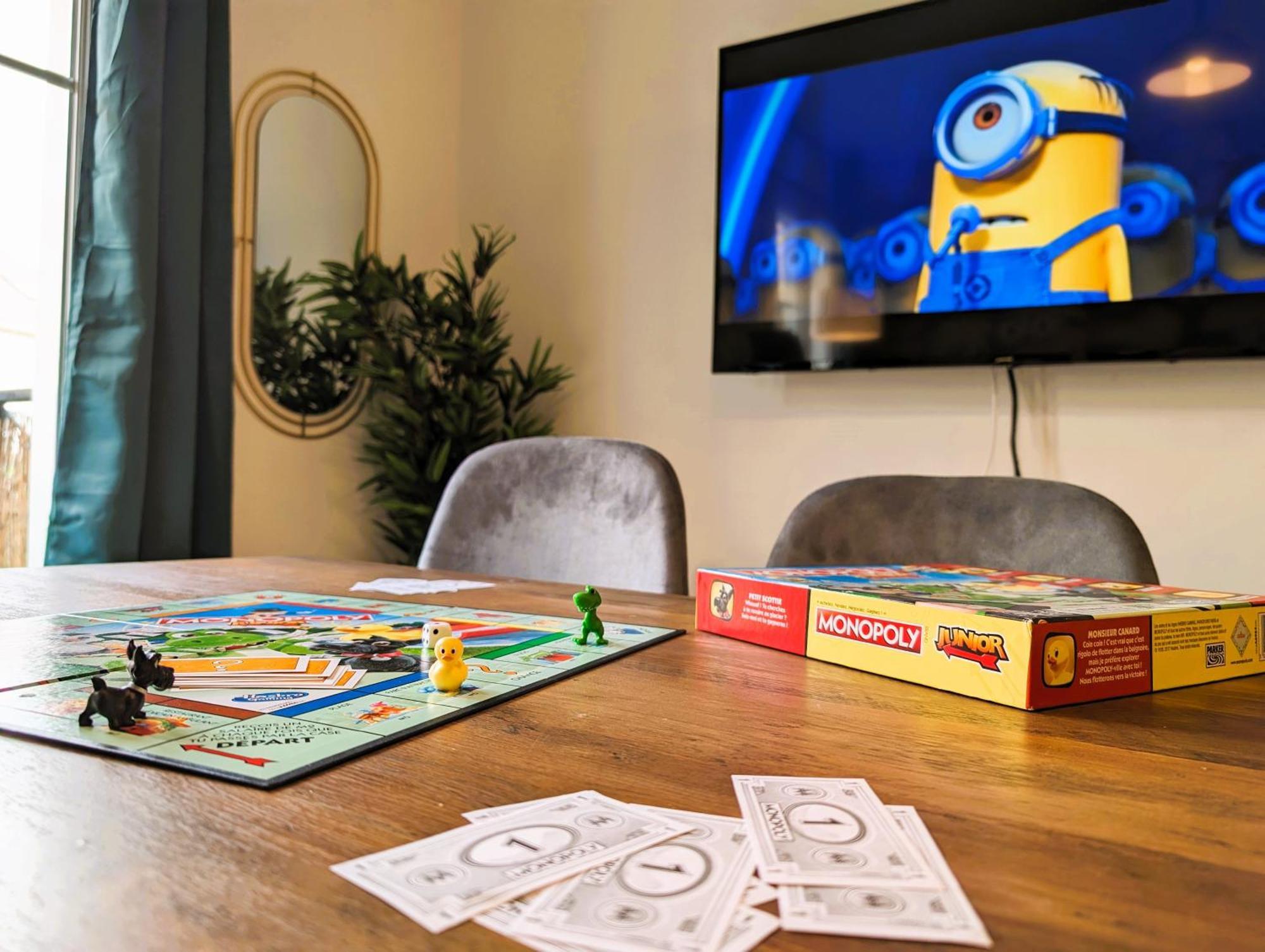 Le Repaire Des Minions - 10' Disney - Familial 贝利罗曼维利而 外观 照片